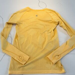 Lululemon run swiftly long sleeve tee Seawheeze yellow size 8 💛
